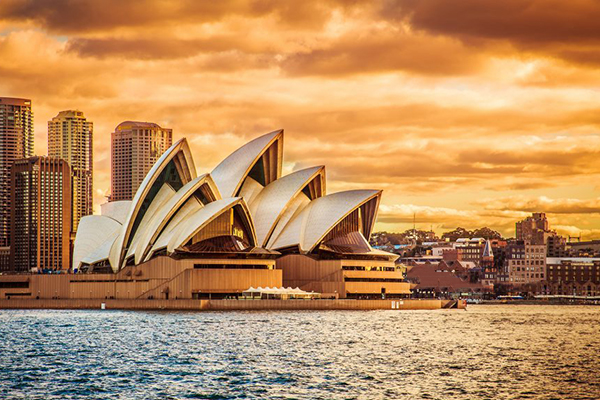 Opera Sydney dưới ánh hoàng hôn