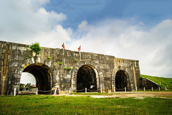 Thành nhà Hồ