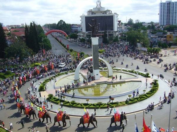 Vé máy bay đi Buôn Ma Thuột