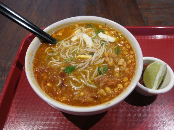bun-ca-mohinga